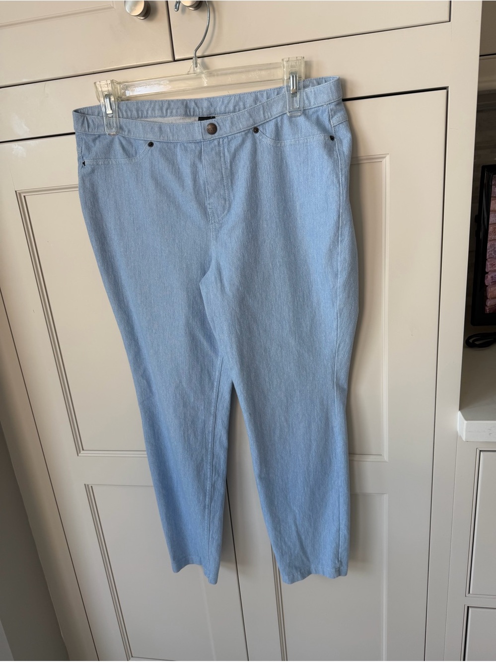 Light Blue Women's Stretch Jean leggings by Hue